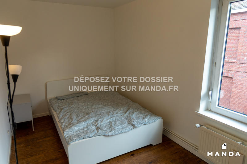 Chambre - 11 m² - 5 pièces