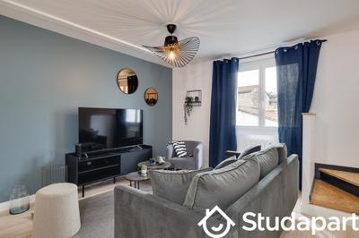 Chambre - 12 m² - 1 pièce