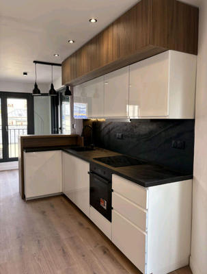 Appartement - 80 m² - 3 pièces