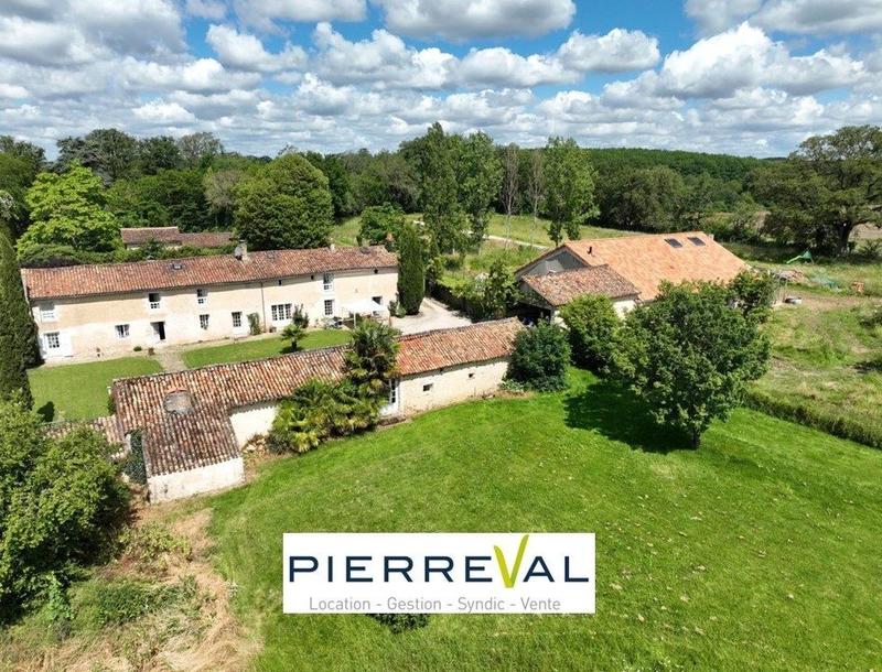 Maison ancienne - 250 m² - 10 pièces