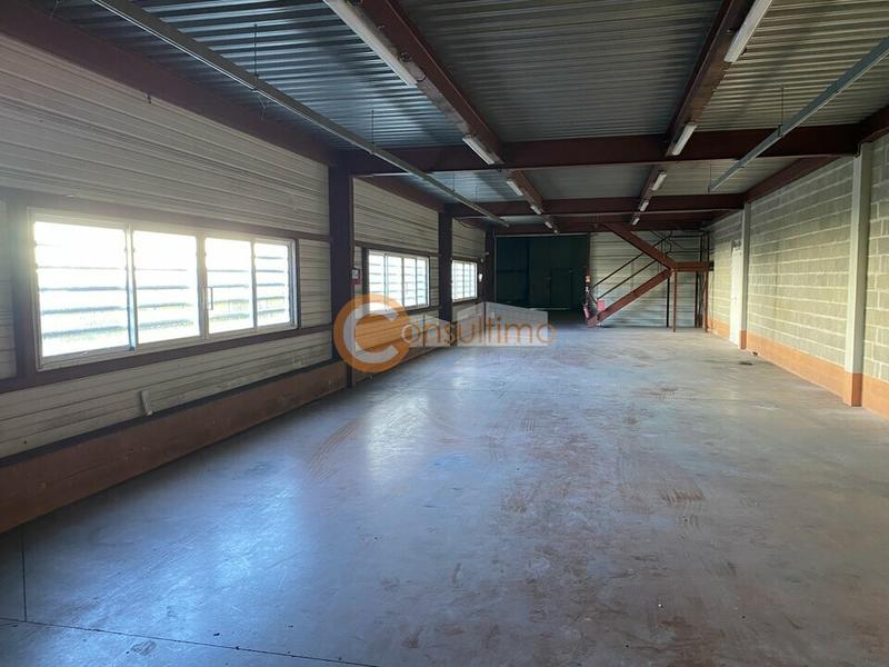 Local commercial - 991 m²