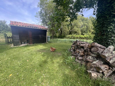 Maison - 320 m² - 9 pièces