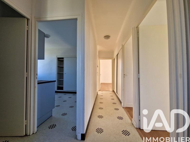 Maison - 250 m² - 9 pièces