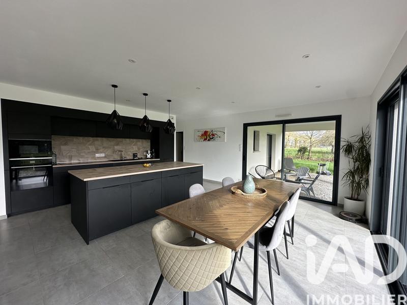 Maison - 125 m² - 5 pièces