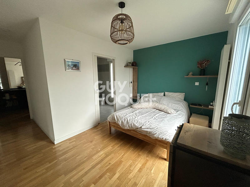 Appartement - 99 m² - 3 pièces