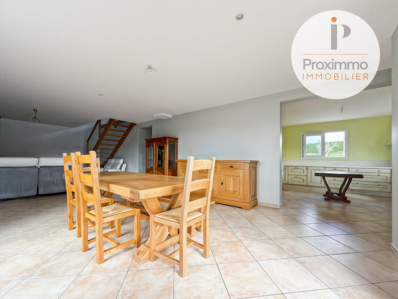 Maison - 137 m² - 5 pièces