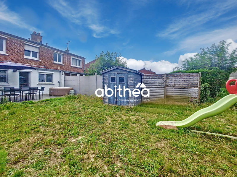 Maison - 102 m² - 4 pièces