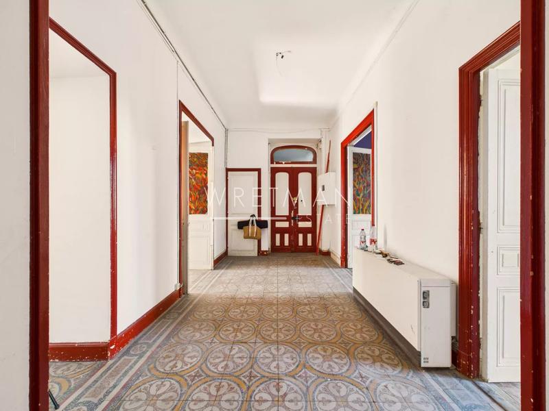 Appartement - 121 m² - 5 pièces