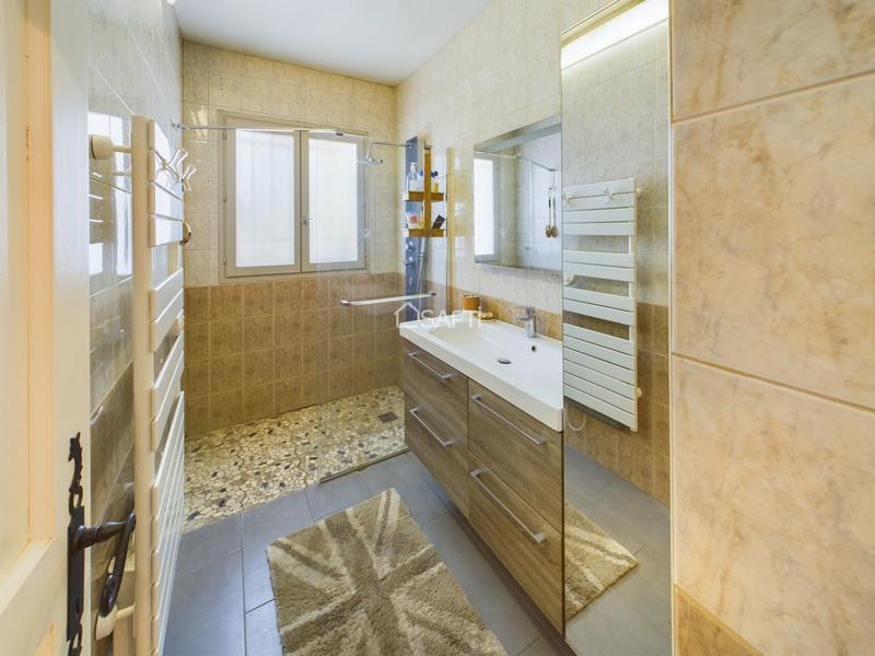 Maison - 172 m² - 5 pièces