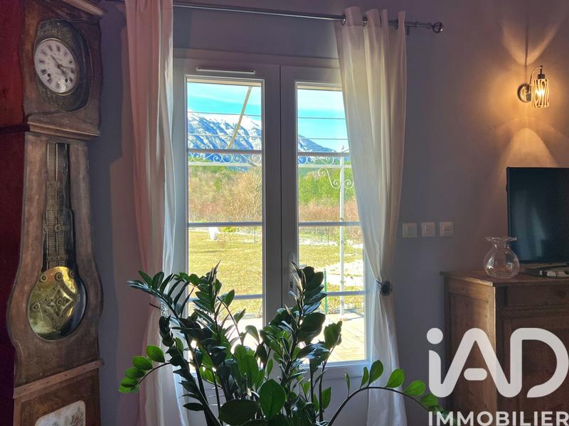 Maison - 266 m² - 7 pièces