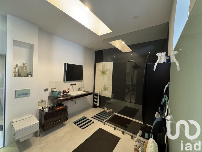 Maison - 400 m² - 10 pièces