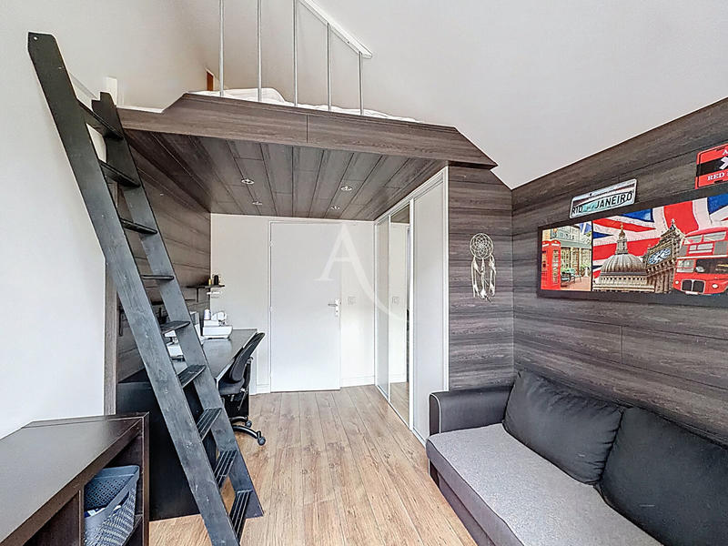 Maison - 120 m² - 5 pièces