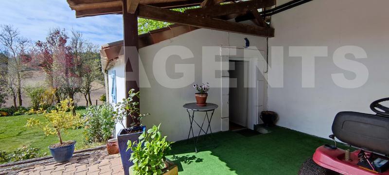 Maison - 273 m² - 10 pièces