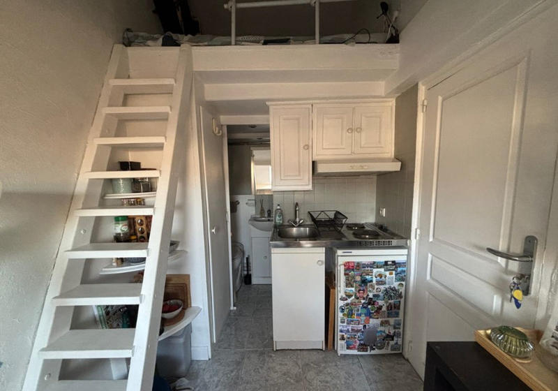 Studio - 10 m² - 1 pièce