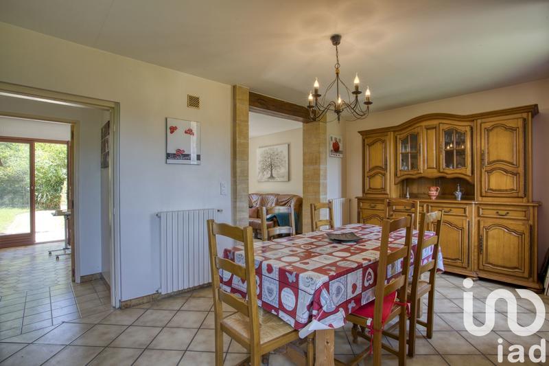 Maison - 200 m² - 5 pièces