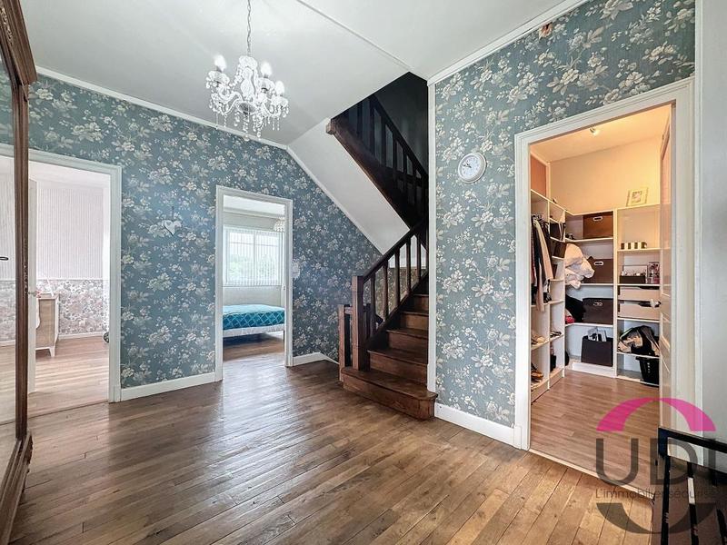 Maison - 175 m² - 5 pièces