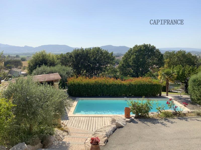 Maison - 192 m² - 7 pièces