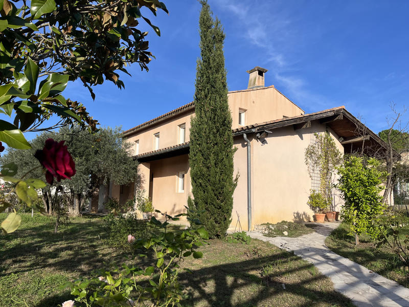 Maison - 151 m² - 6 pièces