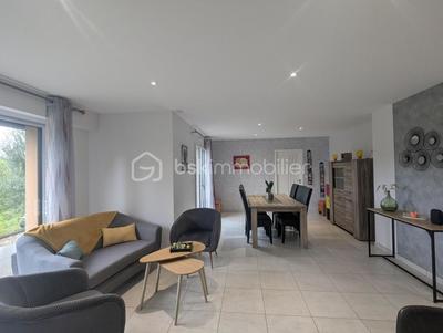 Maison - 86 m² - 5 pièces