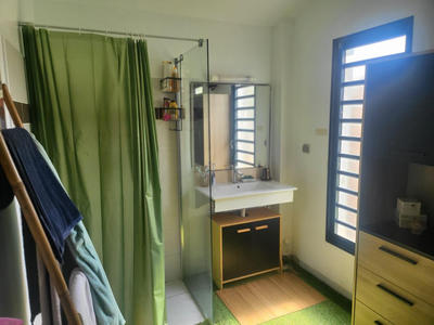 Maison - 93 m² - 4 pièces