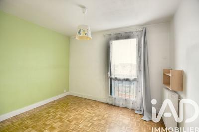 Appartement - 75 m² - 4 pièces