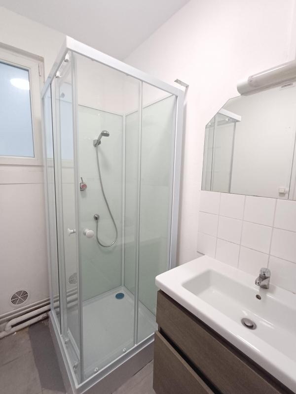 Appartement - 64 m² - 2 pièces