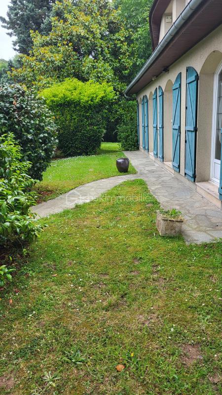 Propriété - 153 m² - 7 pièces