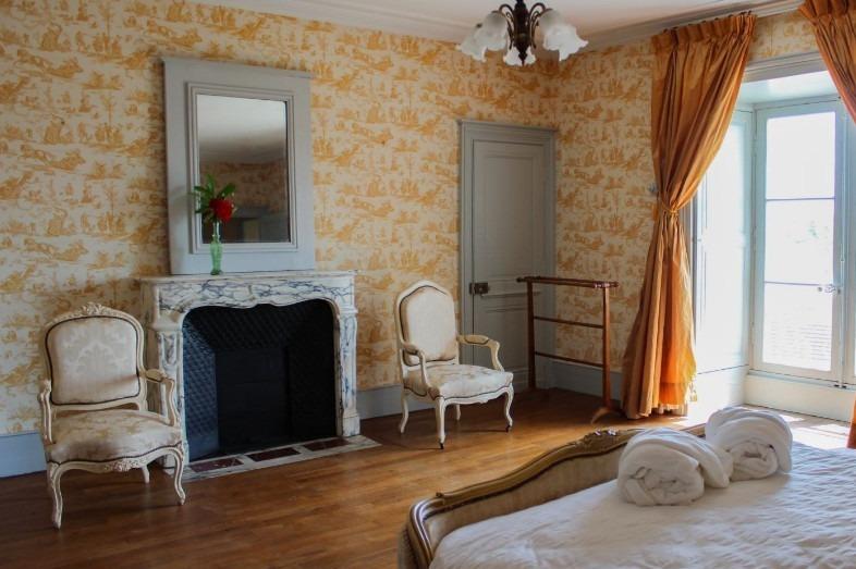 Manoir - 4 200 m² - 72 pièces