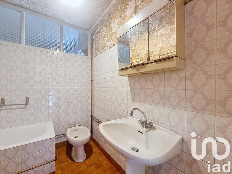 Maison - 243 m² - 10 pièces