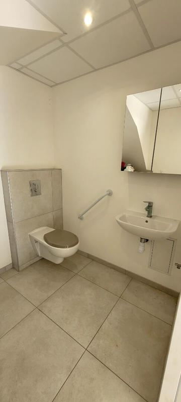 Local commercial - 37 m² - 1 pièce