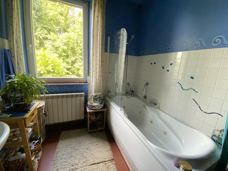 Propriété - 195 m² - 6 pièces