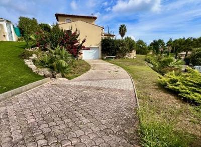 Villa - 170 m² - 5 pièces