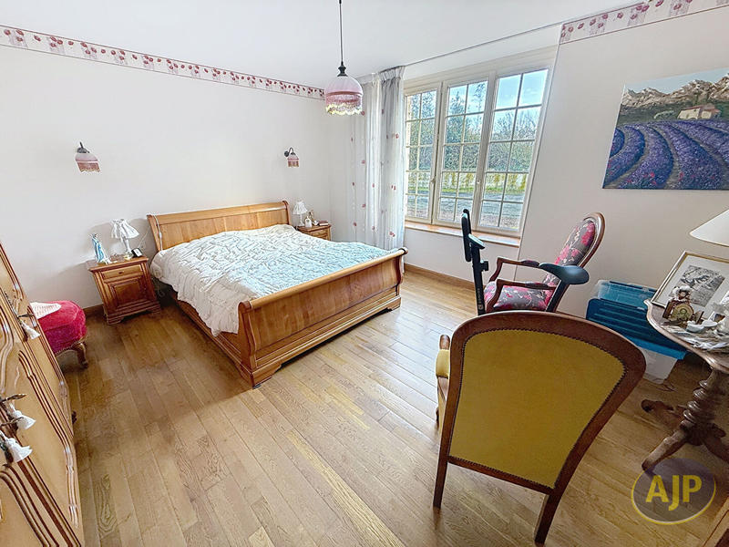 Maison - 152 m² - 6 pièces