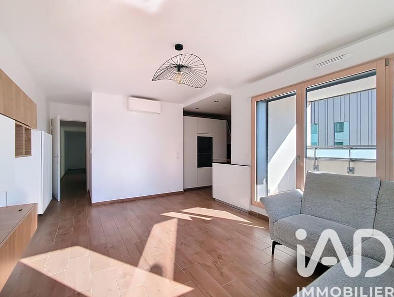 Appartement - 79 m² - 4 pièces