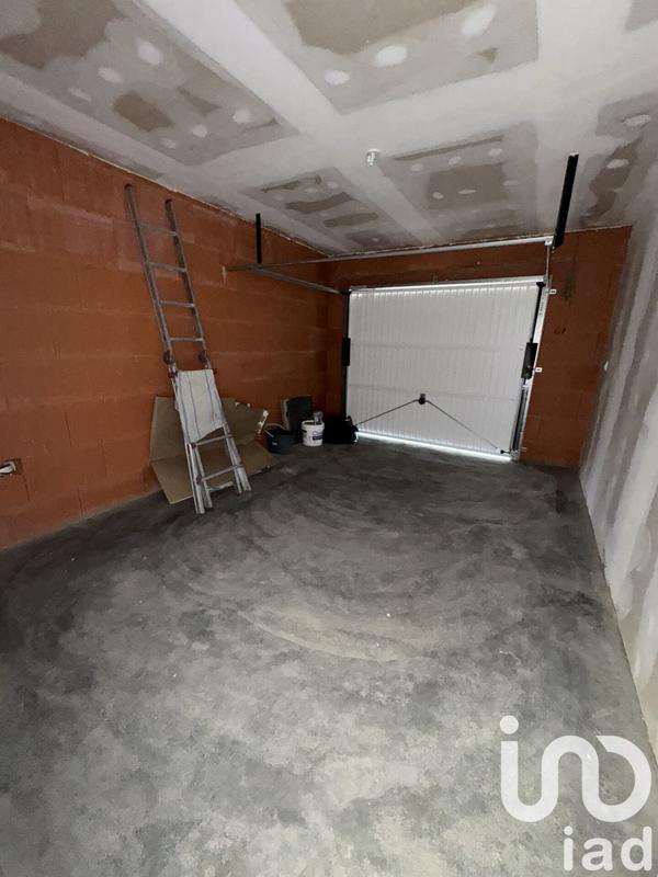 Maison - 99 m² - 5 pièces