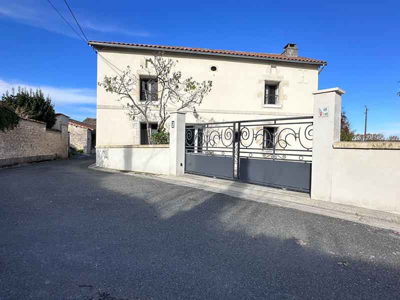 Maison - 127 m² - 5 pièces
