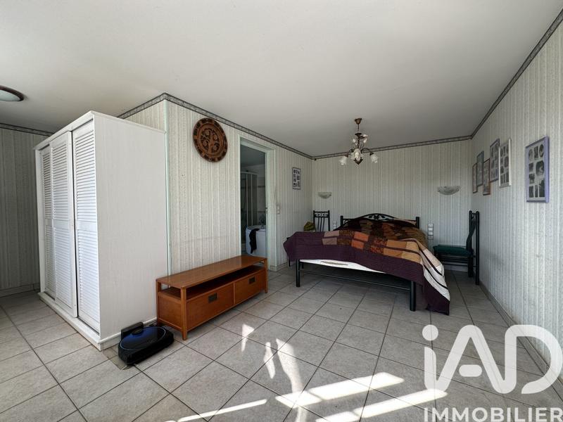 Maison - 182 m² - 3 pièces