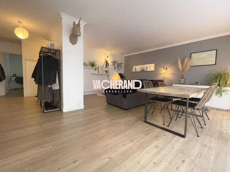 Appartement - 95 m² - 5 pièces