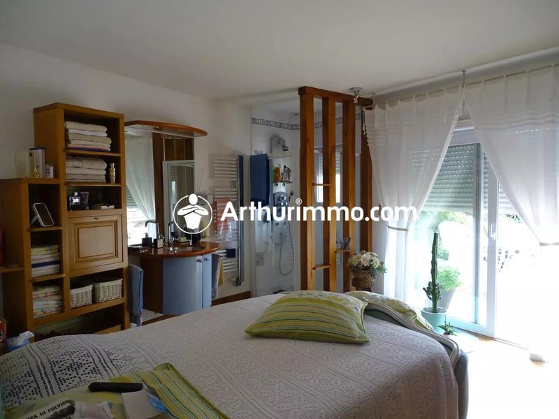 Maison - 180 m² - 6 pièces