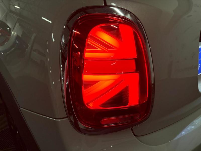 Mini 5 portes Hatch F55 Lci II Cooper 136 ch Dkg7 Edition Premium Plus