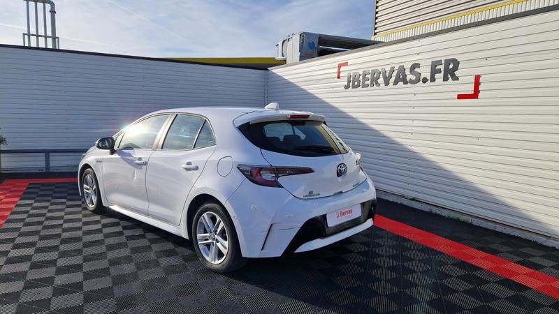 Toyota Corolla 122h Dynamic Business + Programme Beyond