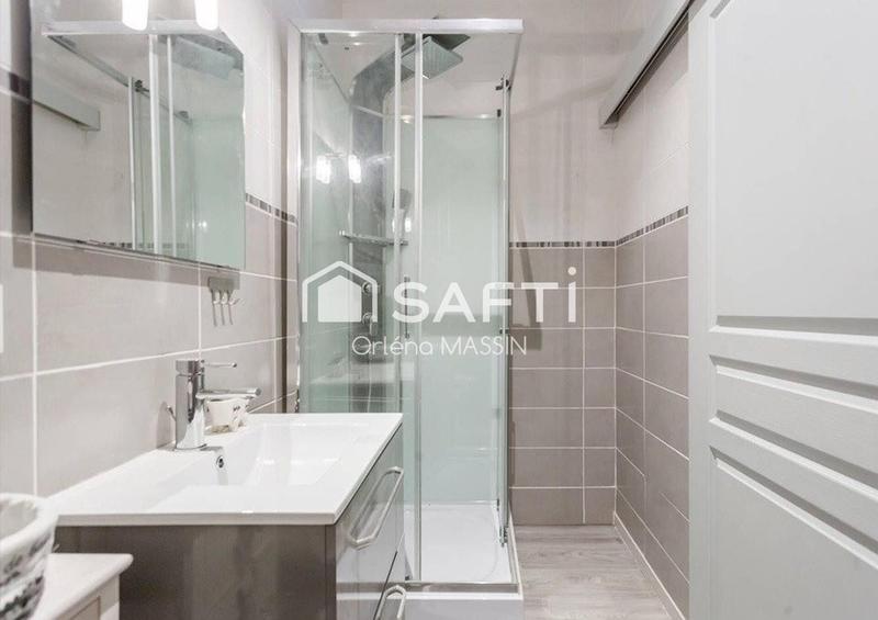 Maison - 420 m² - 10 pièces