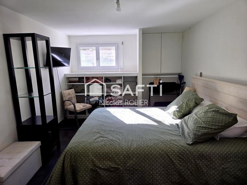 Maison - 177 m² - 6 pièces