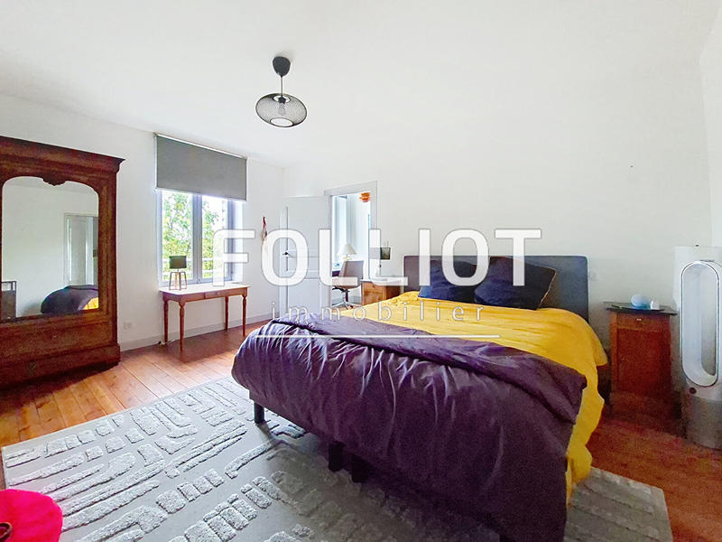 Maison - 248 m² - 7 pièces