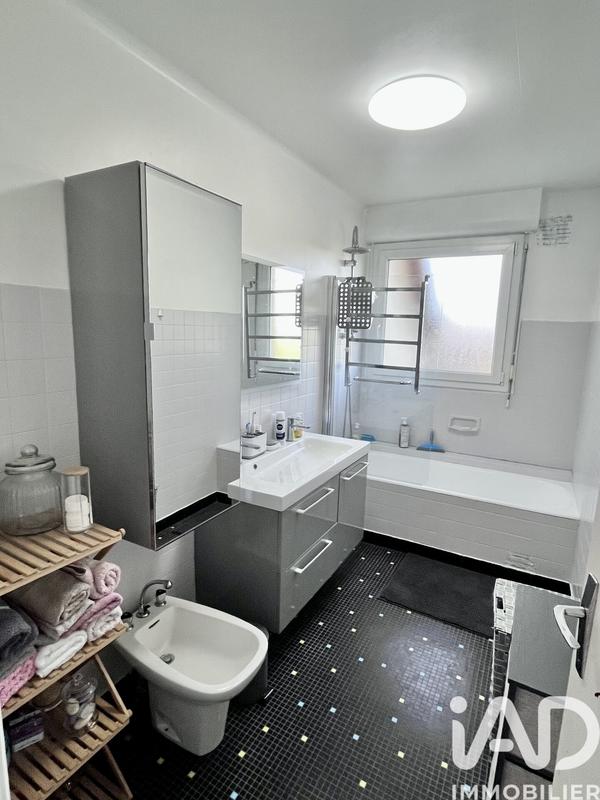 Maison - 136 m² - 6 pièces