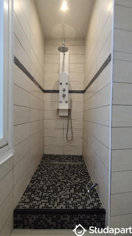 Chambre - 9 m² - 1 pièce