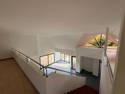 Propriété - 330 m² - 7 pièces