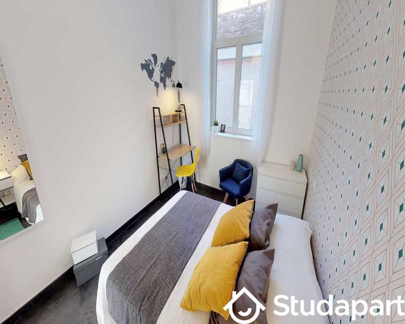 Chambre - 110 m² - 1 pièce