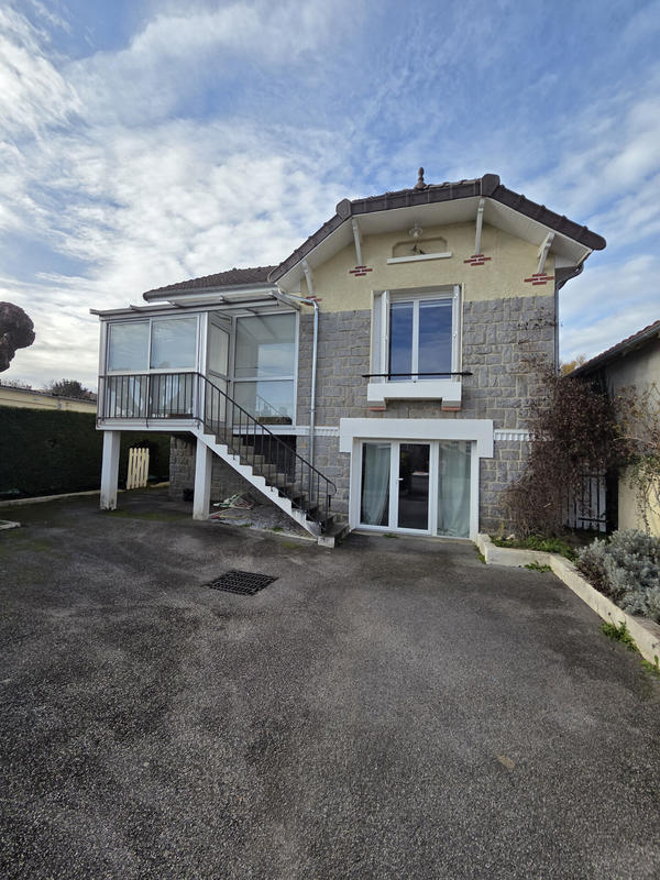 Maison - 114 m² - 7 pièces