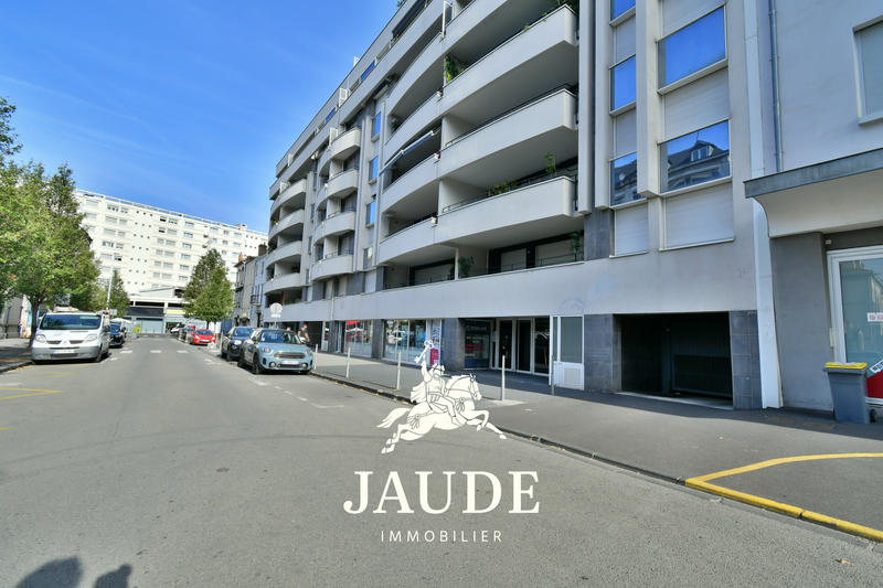 Local commercial - 102 m²